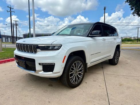 Used 2025 Jeep Grand Cherokee L Summit AWD/4WD image 7
