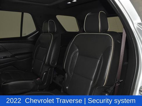 Used 2022 Chevrolet Traverse Premier w/ LPO, Floor Liner Package AWD/4WD image 28