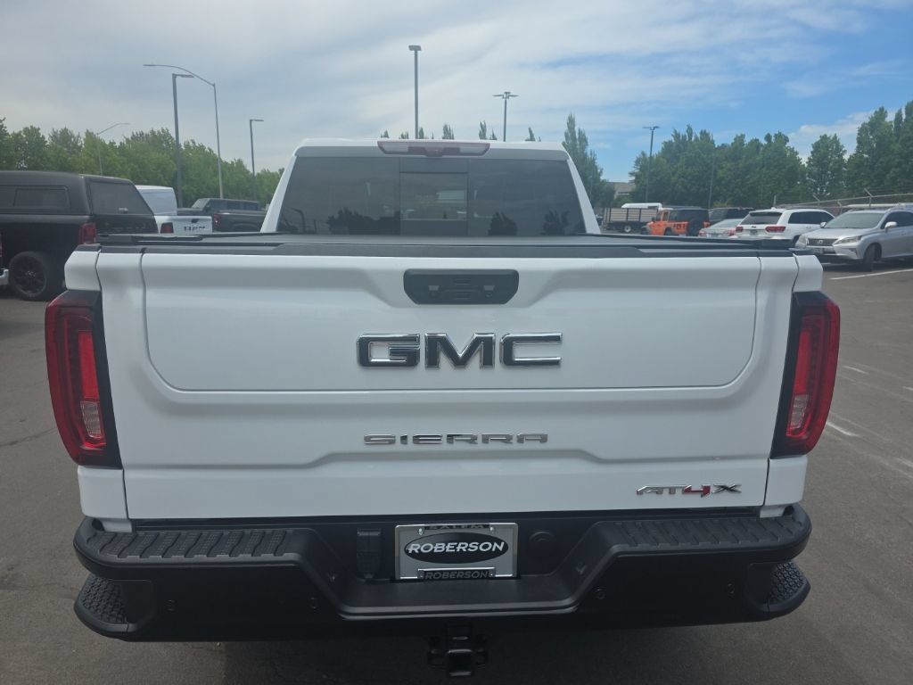 Used 2023 GMC Sierra 1500 AT4X AWD/4WD image 4