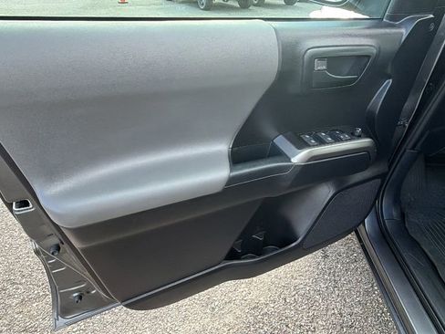 Used 2021 Toyota Tacoma SR5 image 11