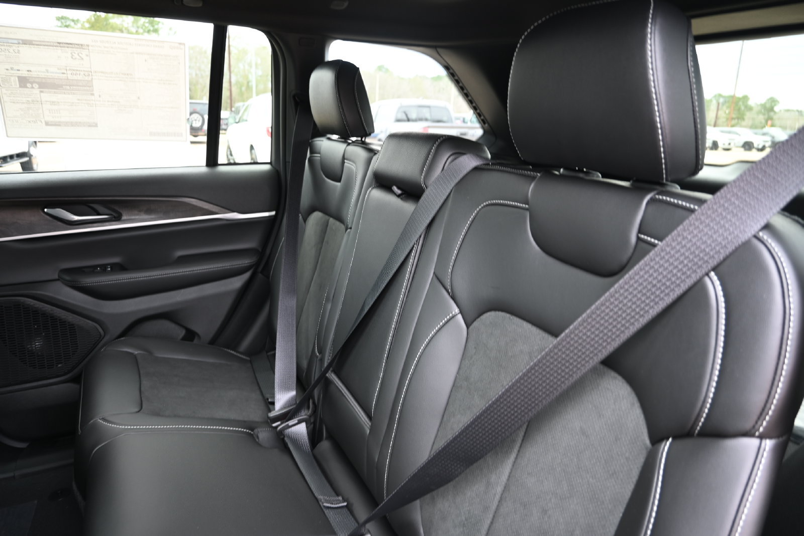 New 2026 Jeep Grand Cherokee Altitude AWD/4WD image 18