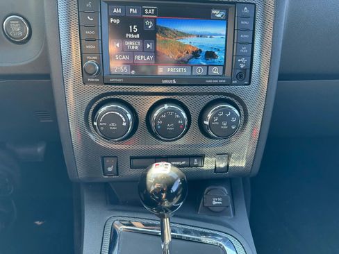 Used 2013 Dodge Challenger R/T image 25