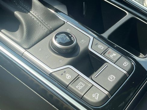 New 2025 Kia Sorento SX Prestige AWD/4WD image 35
