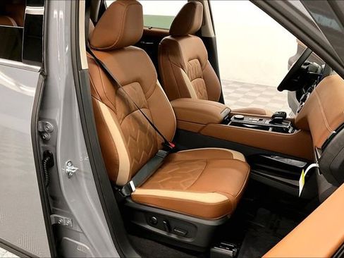 New 2026 Nissan Pathfinder Platinum image 39