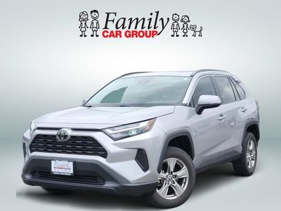 Used 2022 Toyota RAV4 XLE w/ Convenience Package