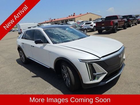 Used 2024 Cadillac Lyriq Luxury RWD image 1