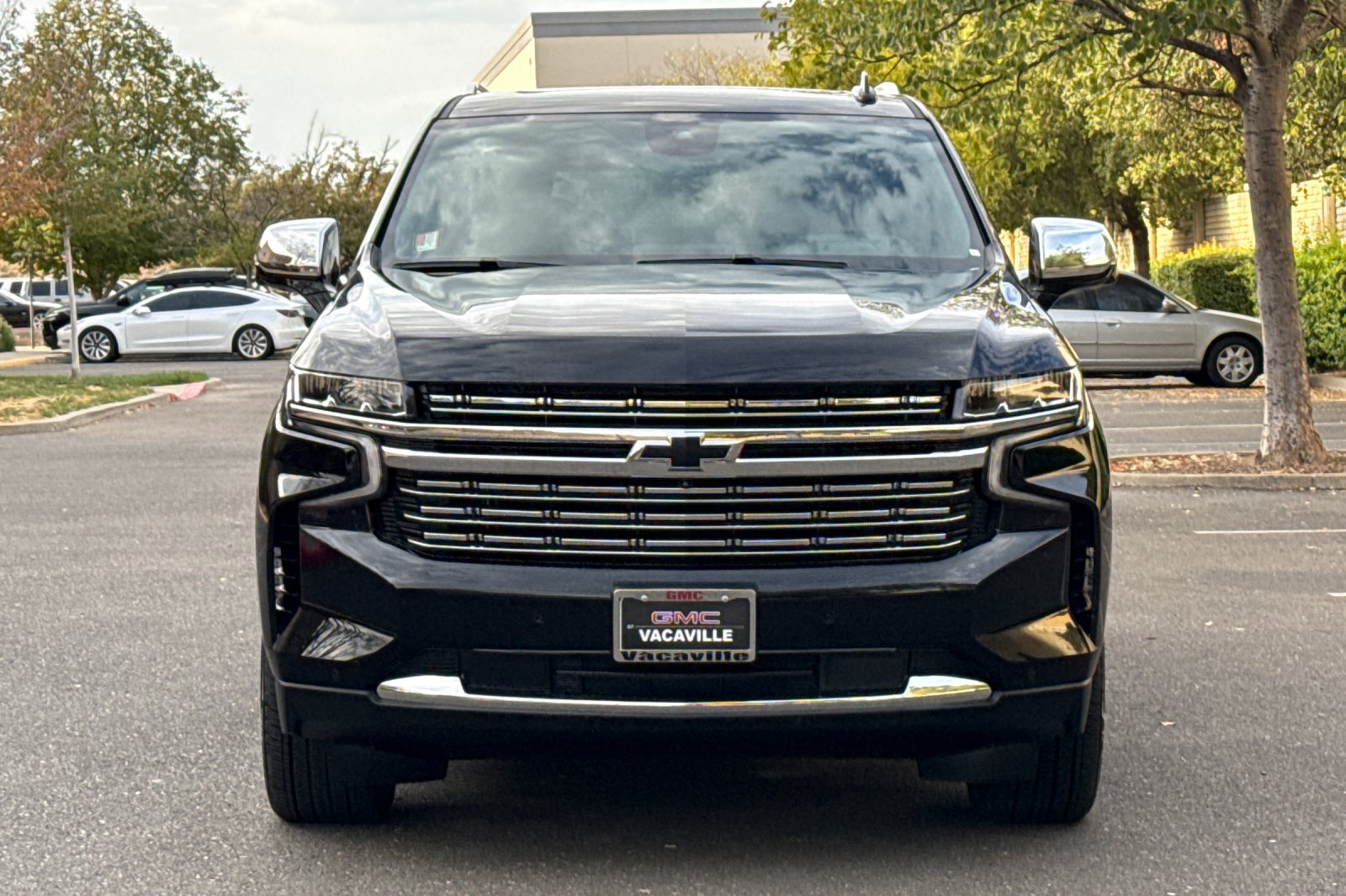 Used 2025 Chevrolet Tahoe Premier AWD/4WD image 10