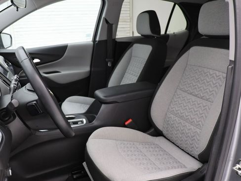 Used 2024 Chevrolet Equinox LT image 16