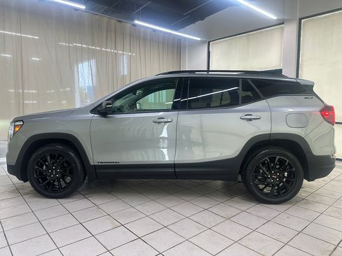 Certified 2023 GMC Terrain SLT w/ Infotainment Package II AWD/4WD image 8