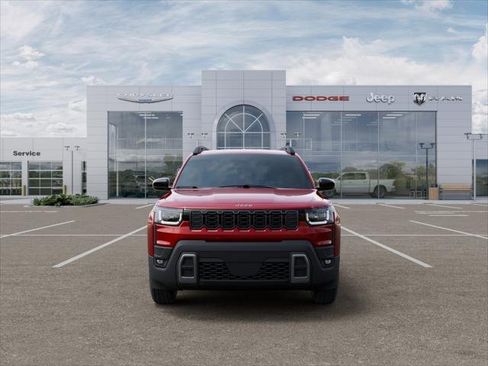 Used 2026 Jeep Cherokee Laredo AWD/4WD image 32