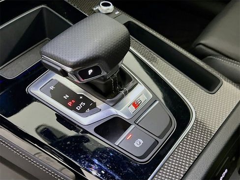 Used 2023 Audi SQ5 Prestige w/ Prestige Package image 17