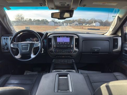 Used 2017 GMC Sierra 3500 Denali w/ Duramax Plus Package image 28