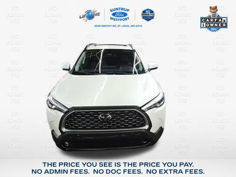 Used 2023 Toyota Corolla Cross XLE w/ Convenience Package FWD image 1