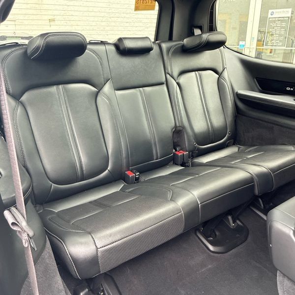 Used 2022 Jeep Grand Wagoneer Series I AWD/4WD image 8