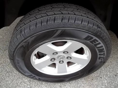 Used 2010 Dodge Ram 1500 Truck SLT image 21