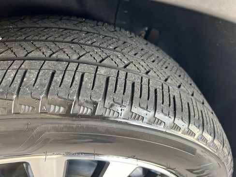 Certified 2024 Nissan Pathfinder Platinum AWD/4WD image 45