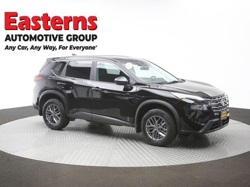 Used 2024 Nissan Rogue S AWD/4WD image 48