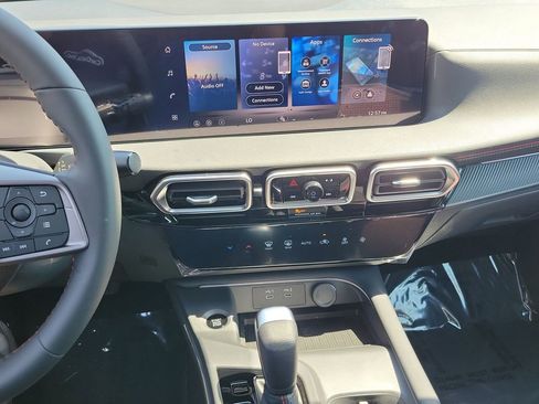 New 2026 Nissan Sentra SR w/ Floor Mat Package FWD image 11