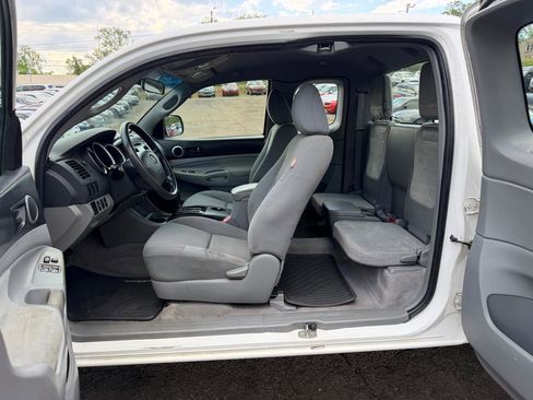 Used 2009 Toyota Tacoma PreRunner RWD image 14