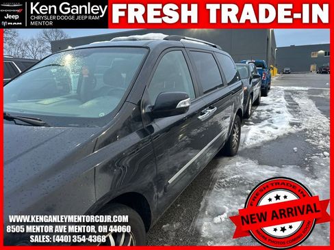 Used 2012 Kia Sedona EX w/ Luxury Pkg image 7