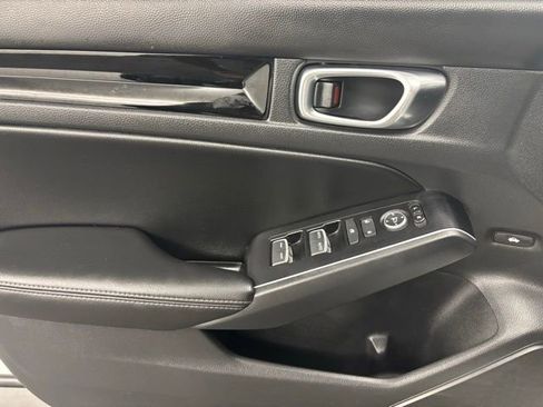 Used 2025 Honda Civic Sport image 17