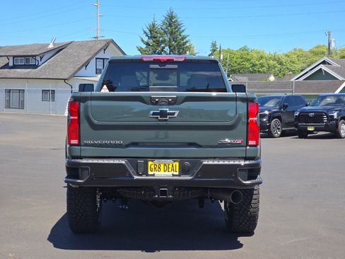 New 2026 Chevrolet Silverado 2500 ZR2 AWD/4WD image 8