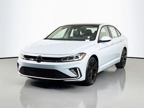 New 2026 Volkswagen Jetta SE image 3