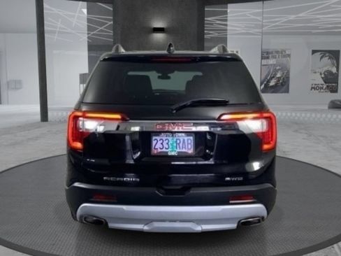 Used 2023 GMC Acadia SLT AWD/4WD image 6
