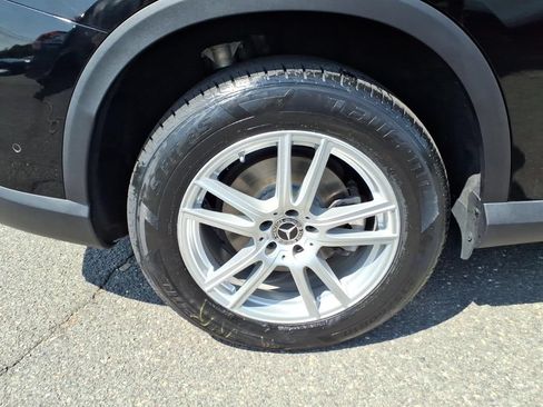 Used 2023 Mercedes-Benz GLC 300 4MATIC image 7