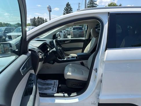Used 2023 Ford Edge Titanium AWD/4WD image 19