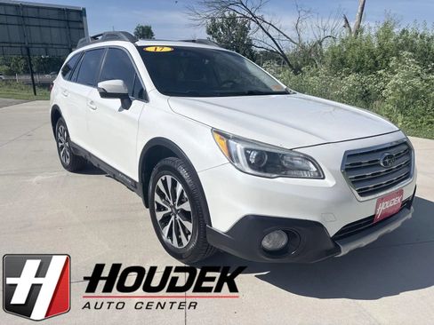 Used 2017 Subaru Outback 2.5i Limited AWD/4WD image 1
