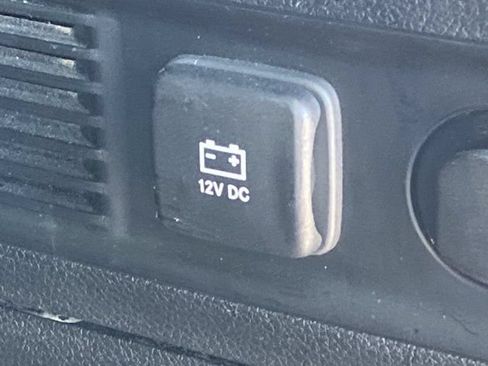 Used 2024 Jeep Wagoneer Series II w/ Flexible Seating Group RWD image 8