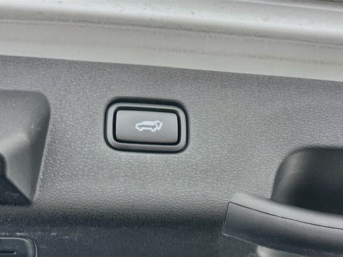 Used 2024 Kia Sportage X-Pro AWD/4WD image 32