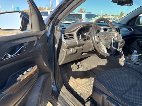 Used 2019 GMC Acadia SLE image 15