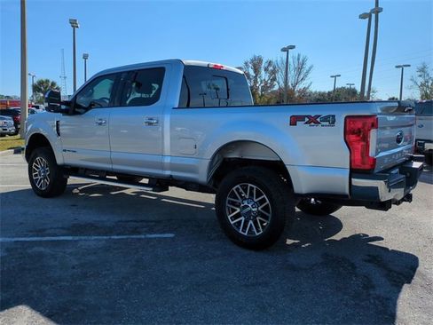 Used 2018 Ford F250 Lariat w/ Chrome Package image 6