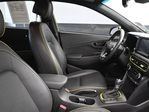 Used 2020 Hyundai Kona Limited FWD image 10