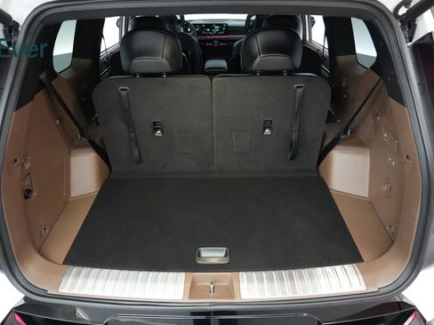 Used 2024 Kia EV9 GT-Line image 7