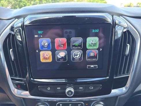 Used 2018 Chevrolet Traverse LT AWD/4WD image 13