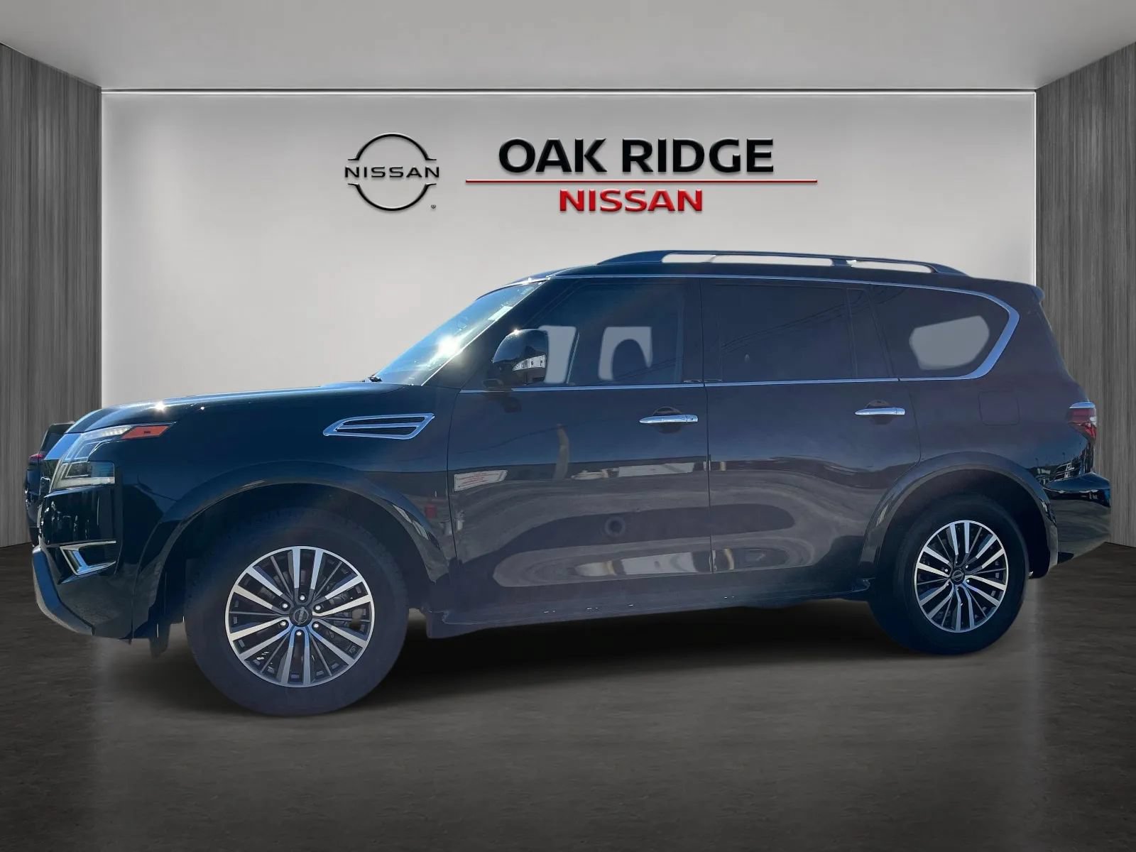 Used 2023 Nissan Armada SL w/ Cargo Package AWD/4WD image 6