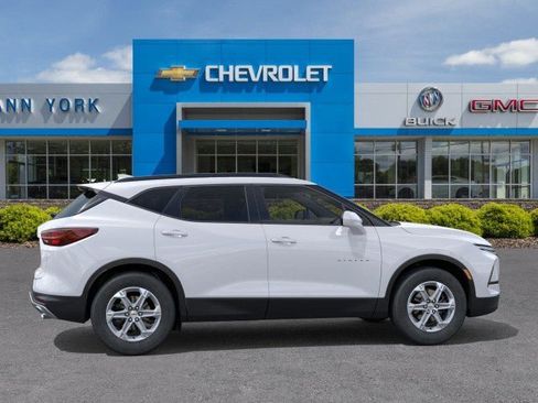 New 2025 Chevrolet Blazer LT w/ Convenience Package image 5