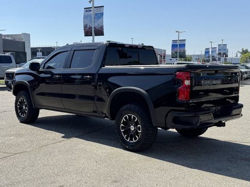 Used 2023 Chevrolet Silverado 1500 ZR2 w/ Technology Package image 4