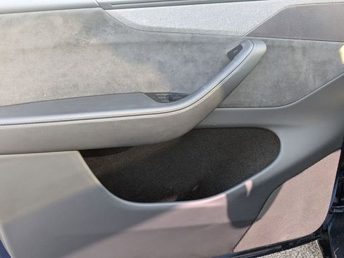Used 2026 Tesla Model Y Long Range RWD image 13