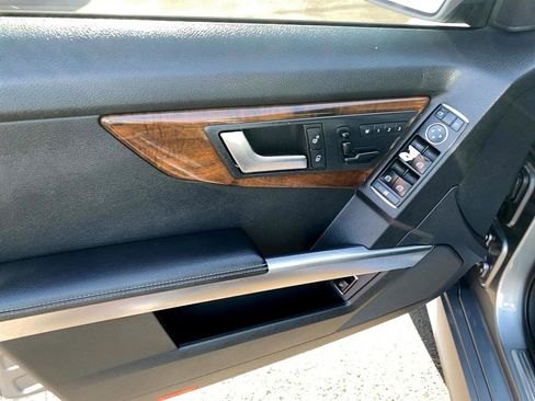 Used 2015 Mercedes-Benz GLK 350 2WD image 13