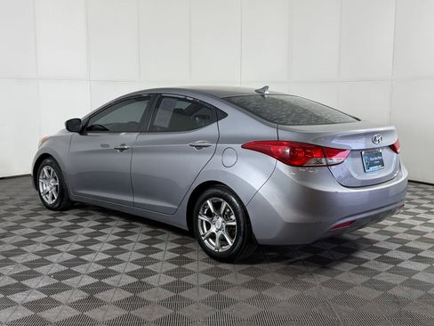 Used 2013 Hyundai Elantra GLS w/ Preferred Pkg image 3