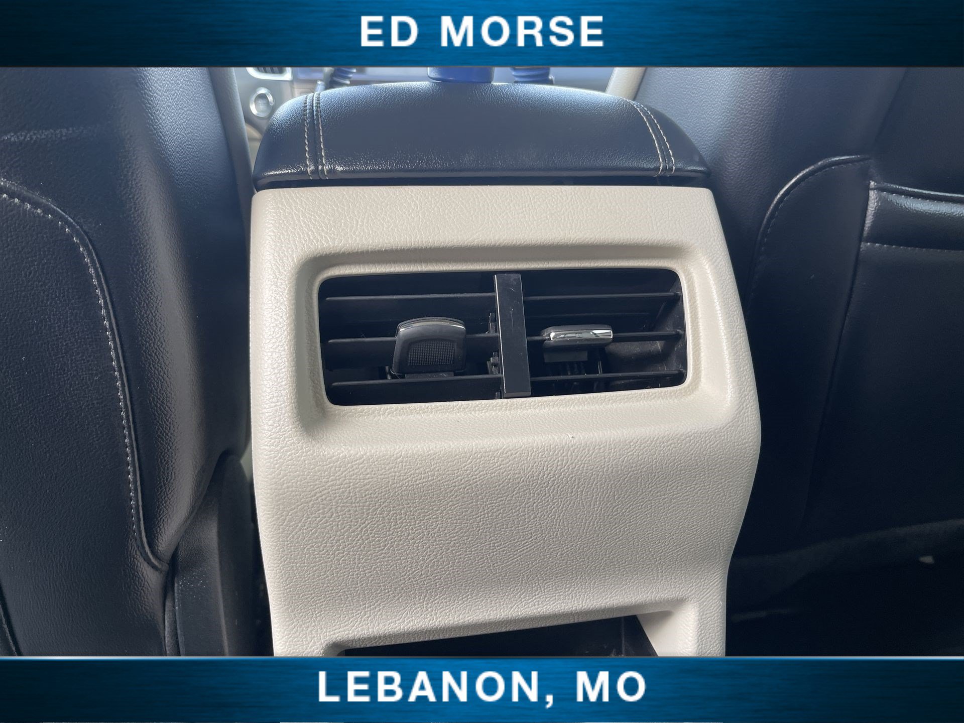 Used 2018 Ford Edge Titanium w/ Cold Weather Package AWD/4WD image 21