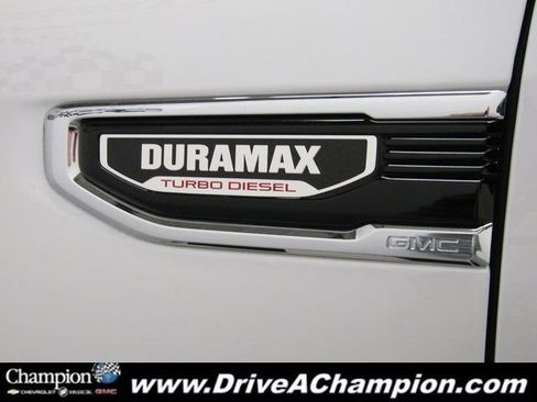 Certified 2025 GMC Sierra 1500 Denali image 4