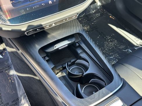 Certified 2025 Mercedes-Benz E 350 4MATIC Sedan image 32