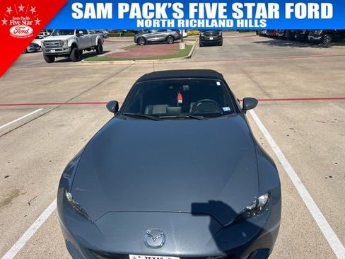 Used 2021 MAZDA MX-5 Miata Grand Touring RWD image 2