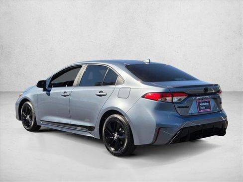 Used 2024 Toyota Corolla SE image 8