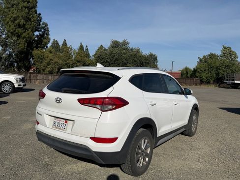 Used 2018 Hyundai Tucson SEL FWD image 5